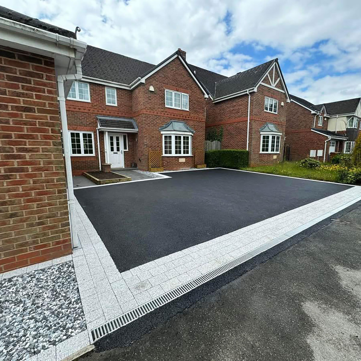 New tarmac driveway installation Malvern